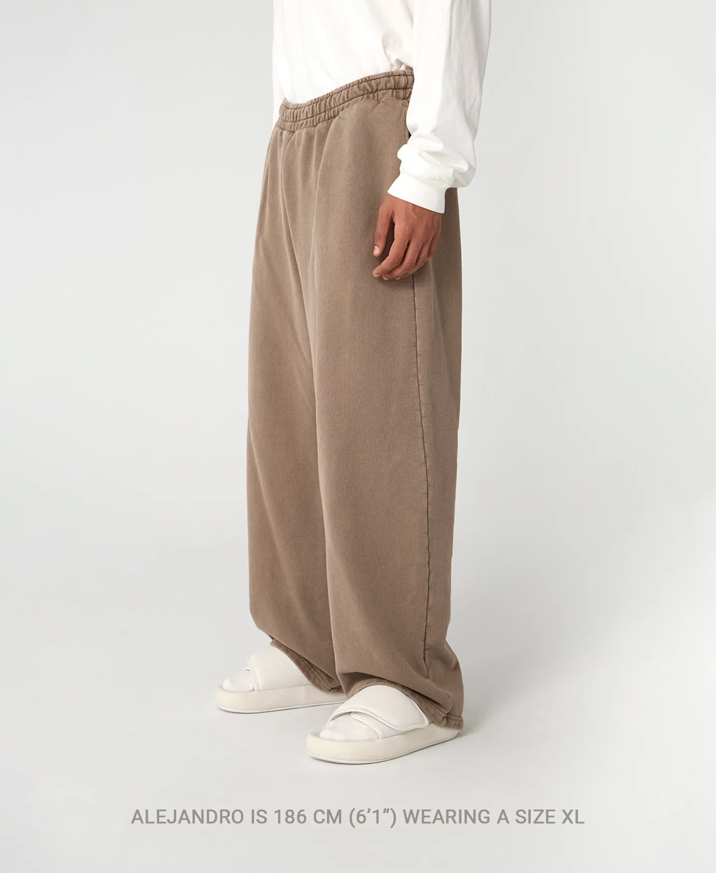 600 GSM 'Light Heather Gray' Straight-leg Pants