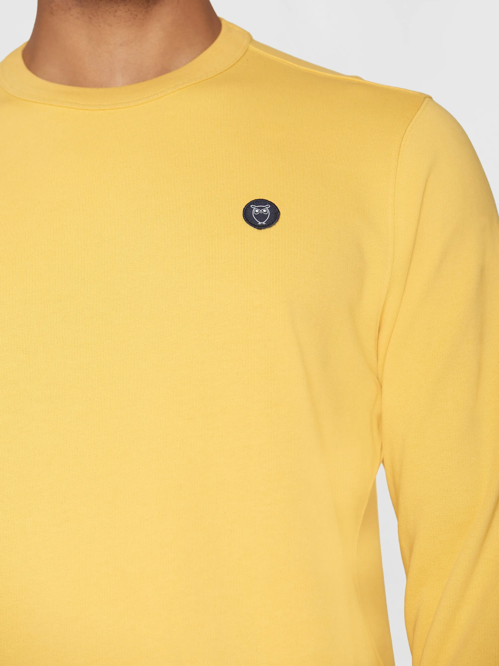 Basic badge sweat - Misted Yellow