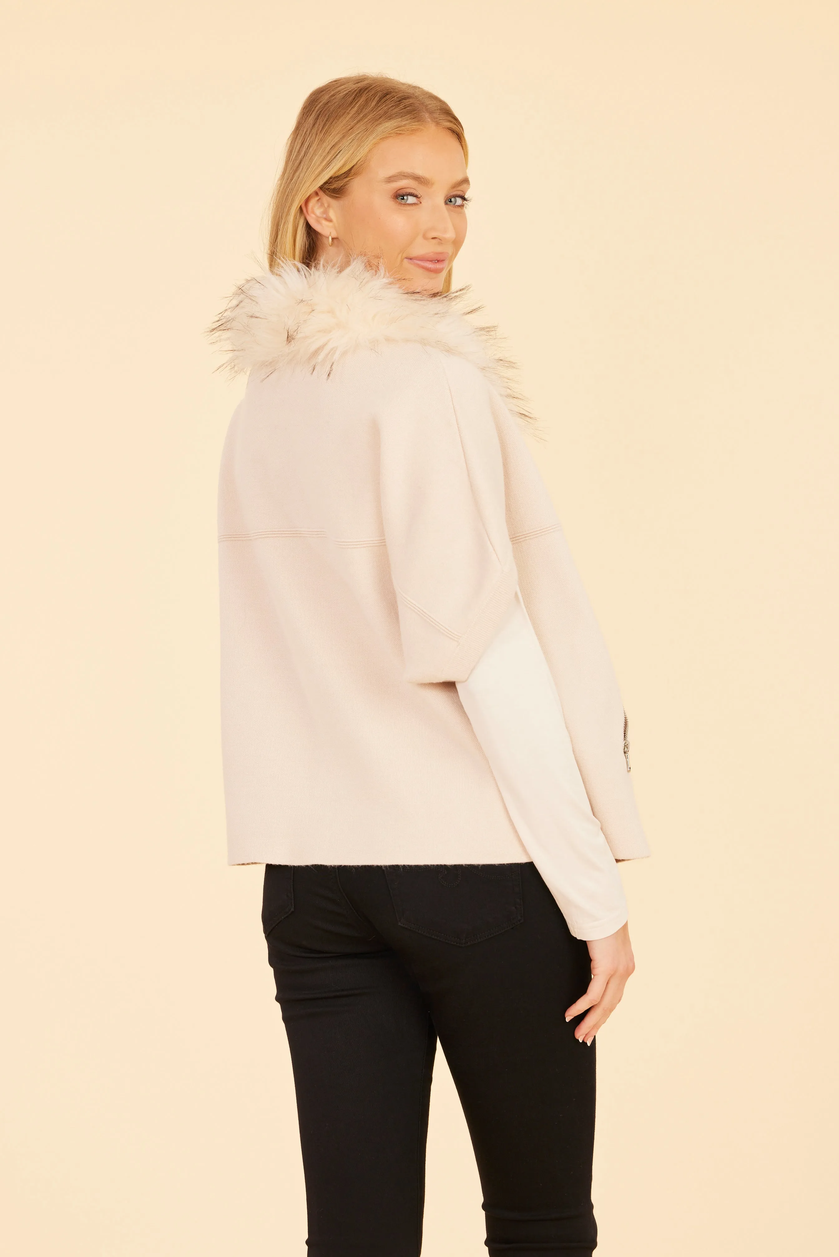 Faux Fur Collar Short Sleeve Cardigan