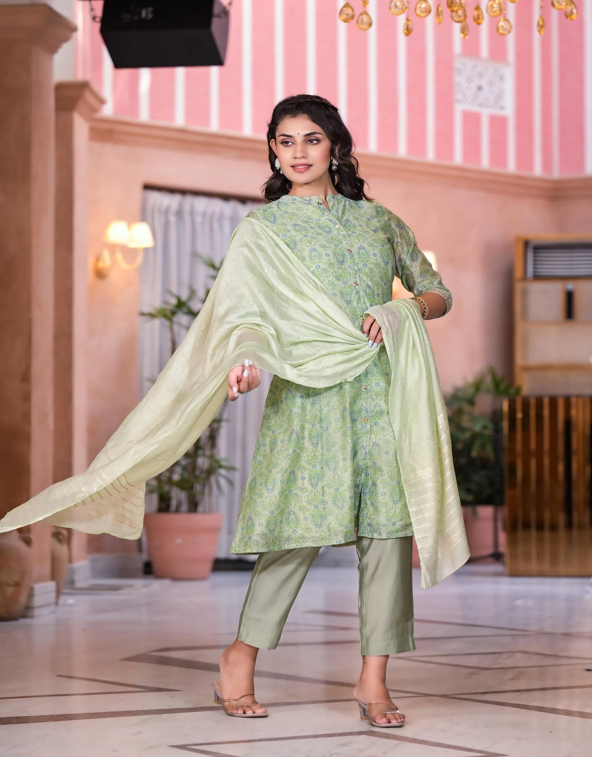 Green Floral Printed Chanderi Kurta Set With Buttons & Sequins