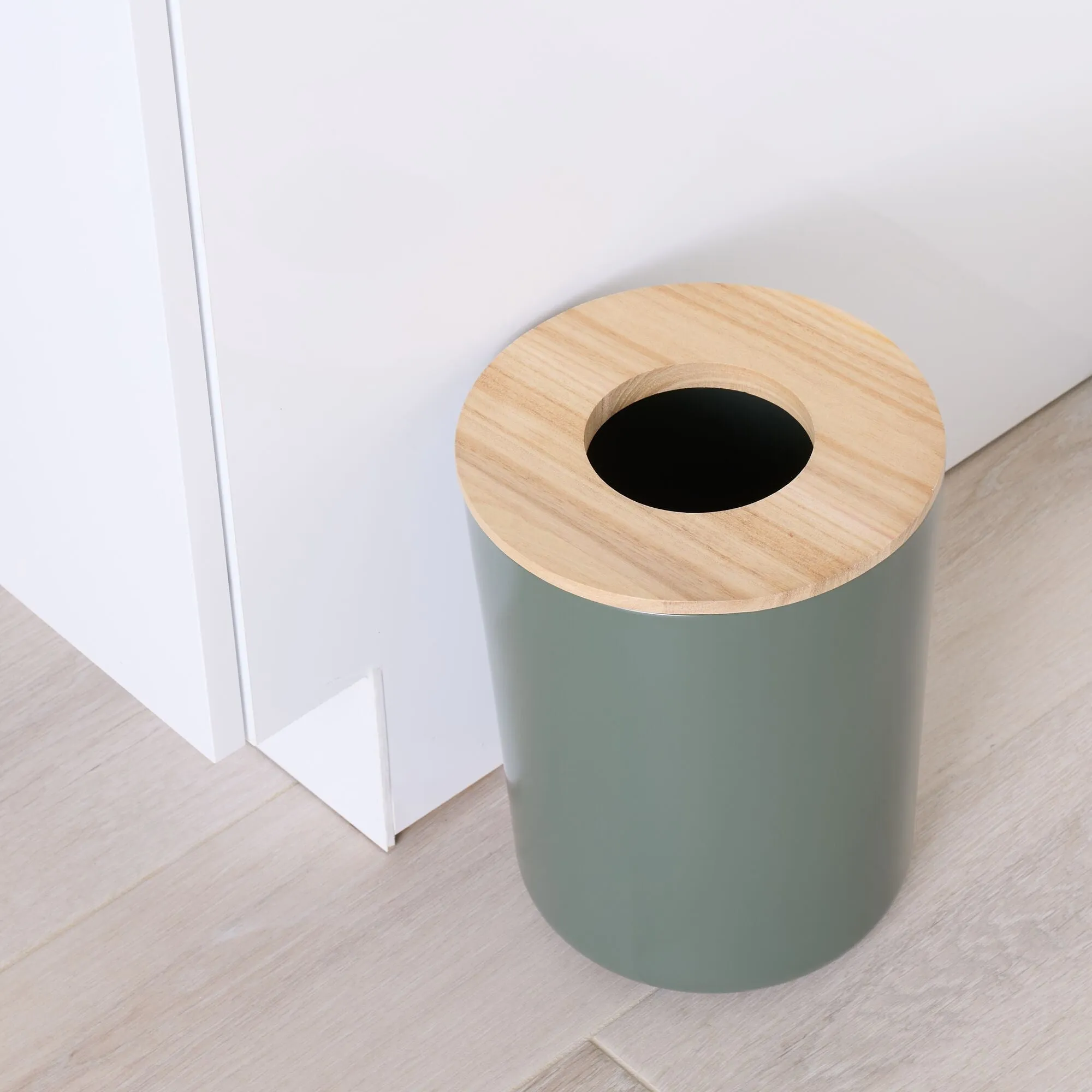 iDesign Eco Vanity Steel Waste Basket with Paulownia Wood Lid