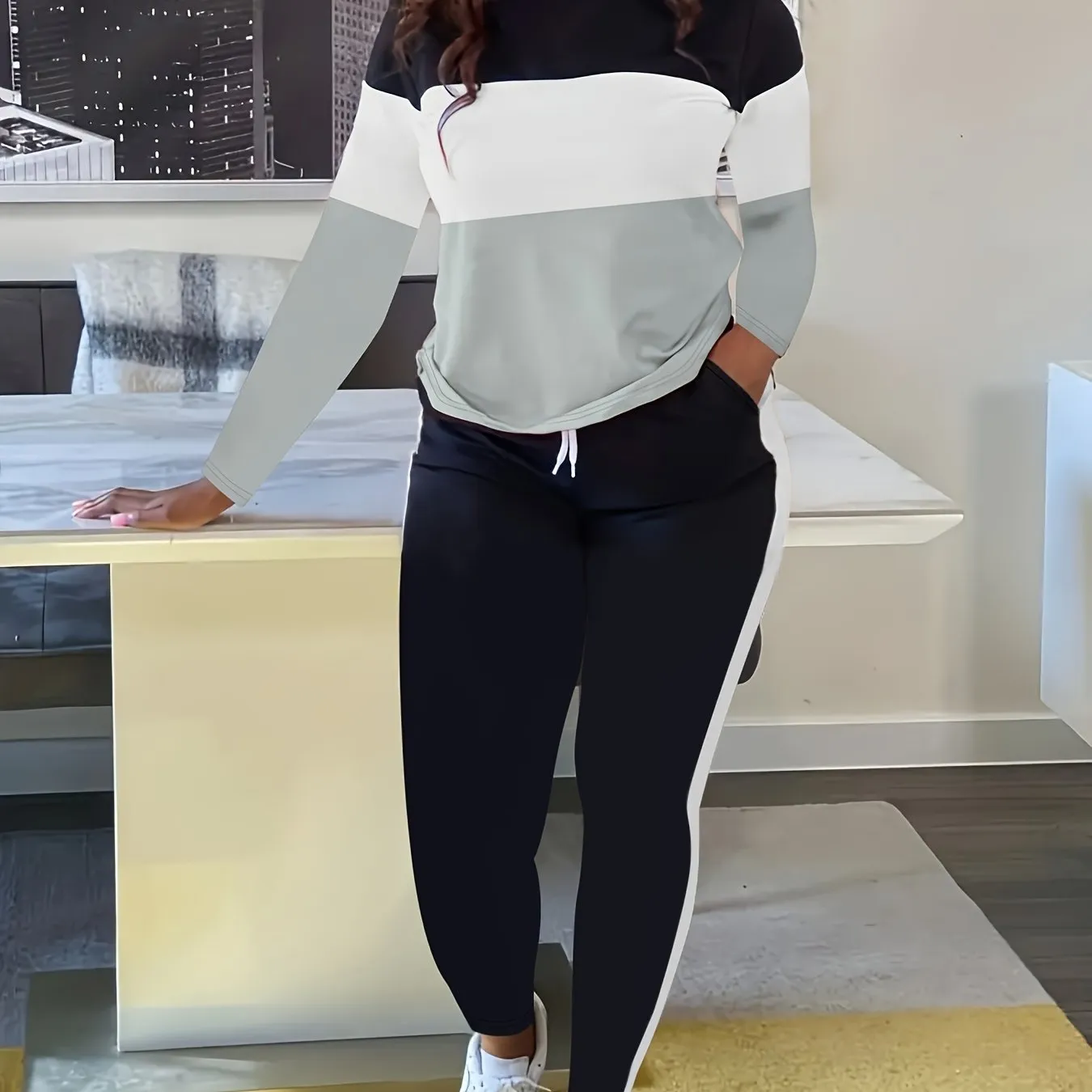 Plus Size Colorblock Crew Neck Long Sleeve Top & Drawstring Striped Joggers - Casual Two Piece Set for Women