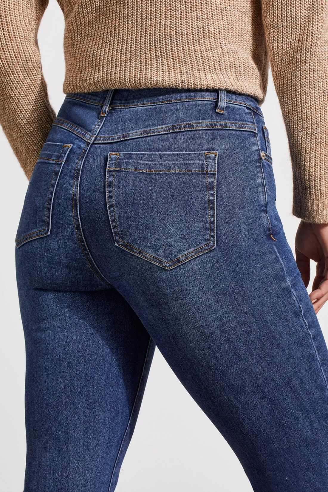 PULL ON FLARE LEG BLUE JEAN