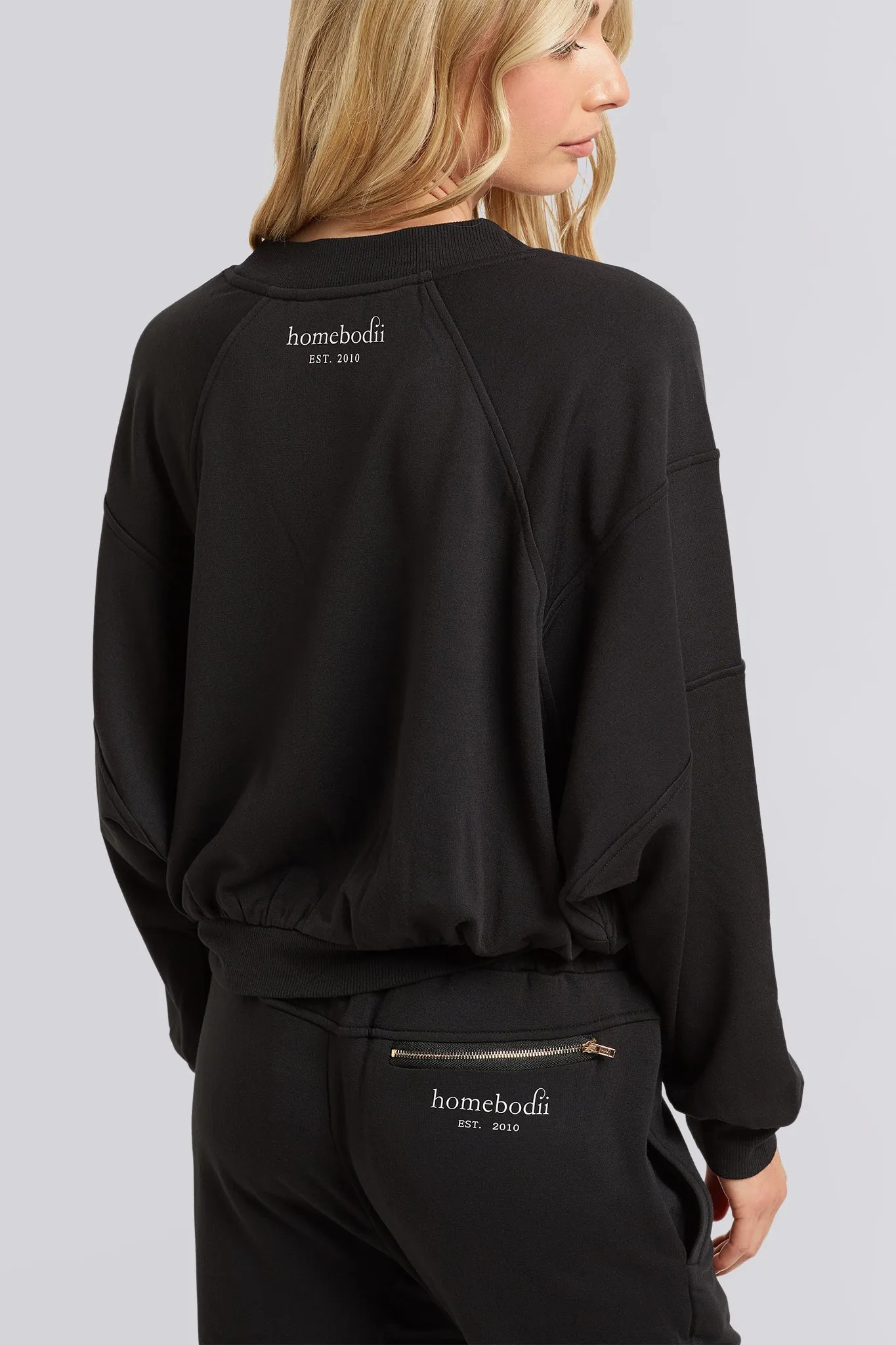 Signature Tracksuit Pant - Black