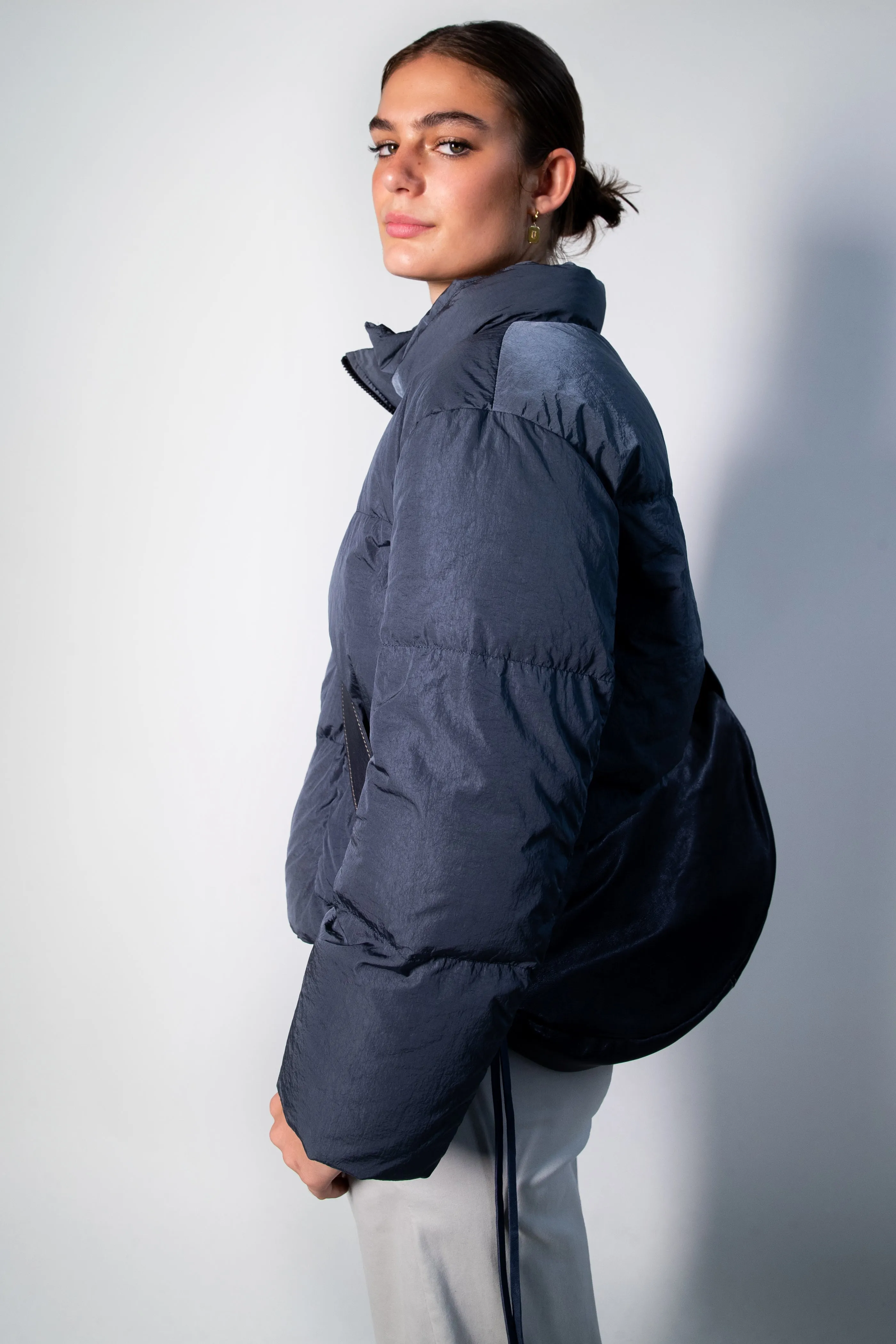 Transit Par Such cropped Puffer Jacket in Navy